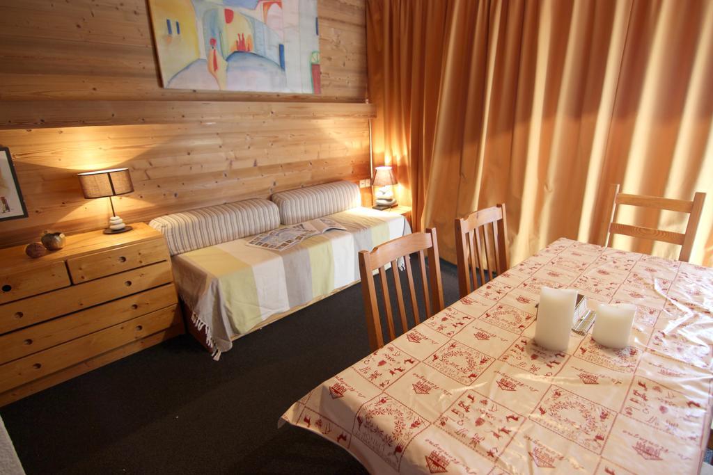 Eterlous Appartements Vti วัลโตรองส์ ภายนอก รูปภาพ